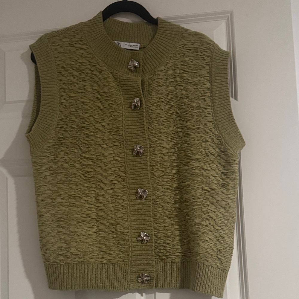 Zara Olive Green Textured Knit Button-Up Vest